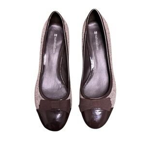 Naturalizer Brown and Cream Heels